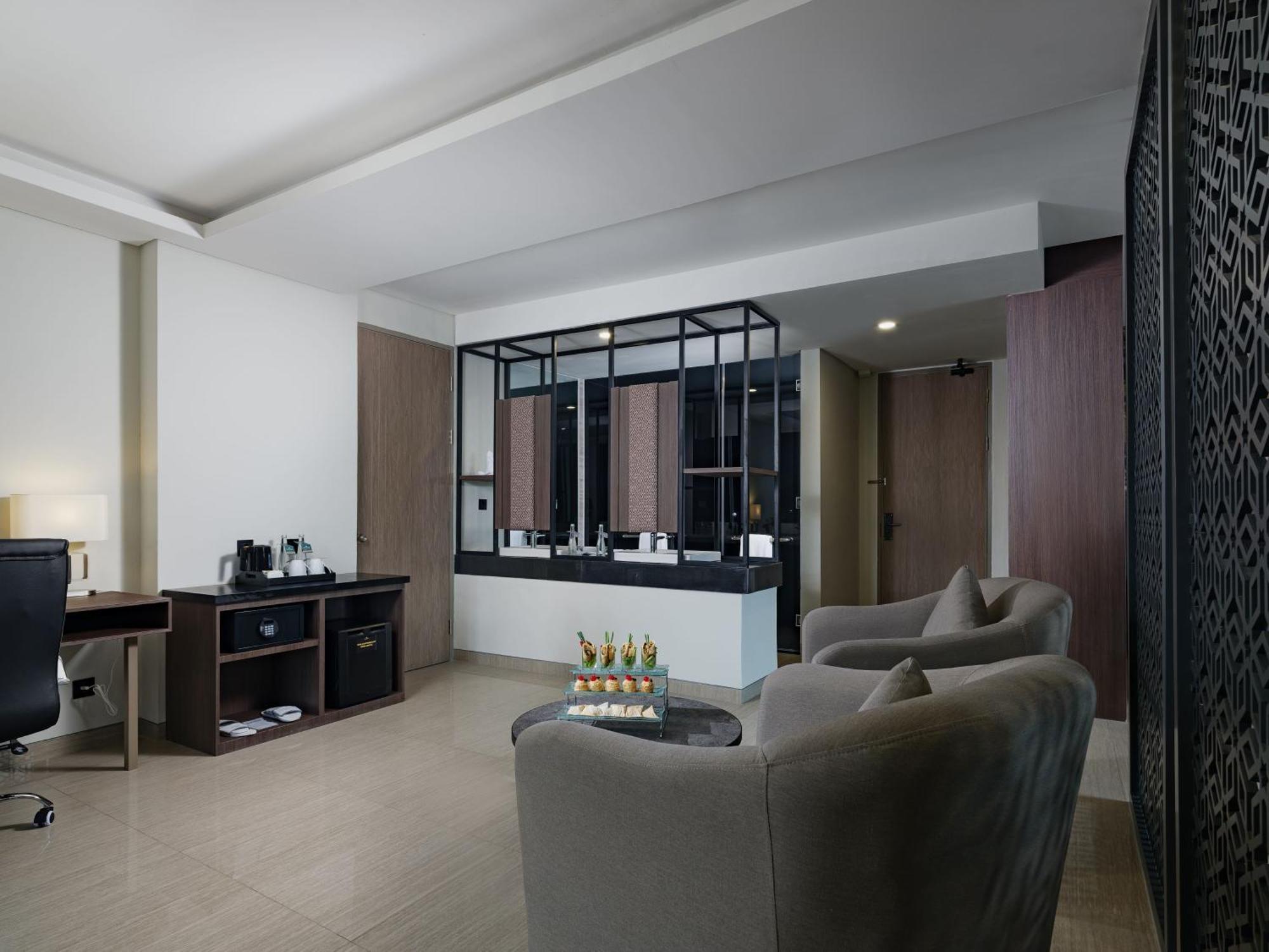 Hotel Santika Blitar Ngoại thất bức ảnh