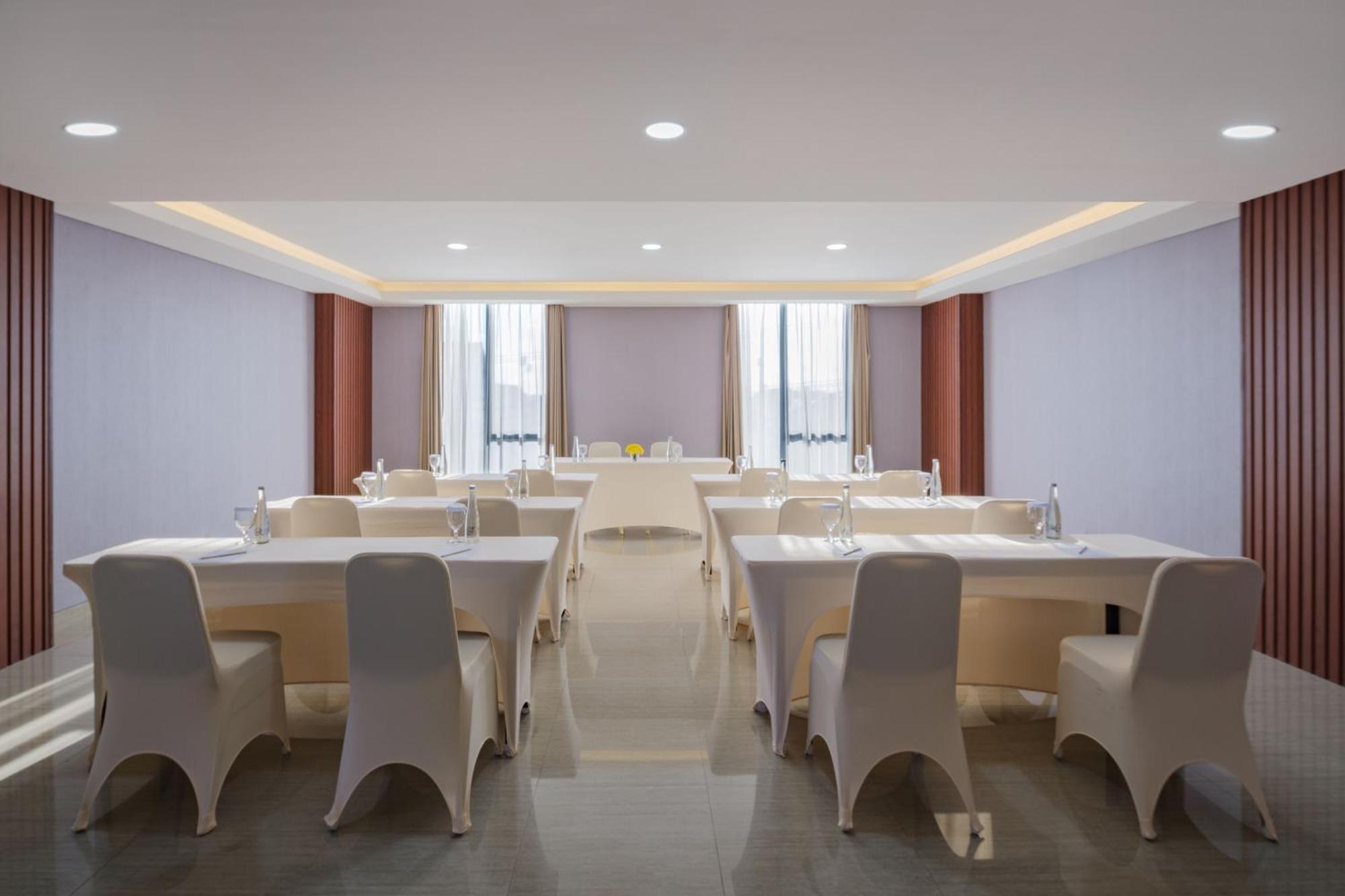 Hotel Santika Blitar Ngoại thất bức ảnh